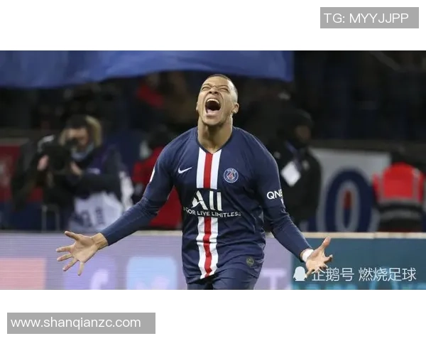 皇马计划明夏引进范德芬巴黎俱乐部也在关注动态