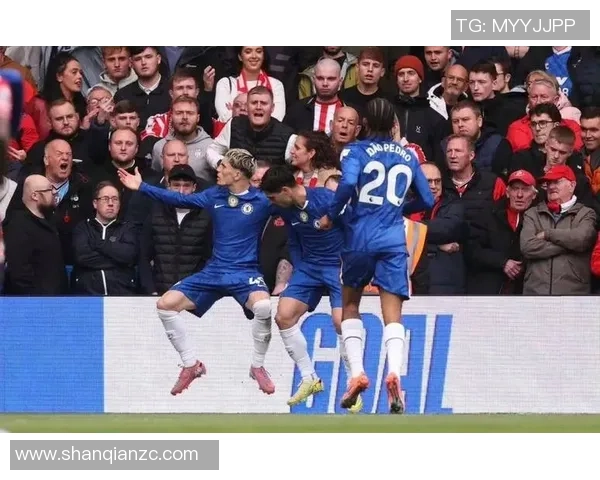 埃弗顿战胜富勒姆取得20场胜利仅有三人能与之匹敌