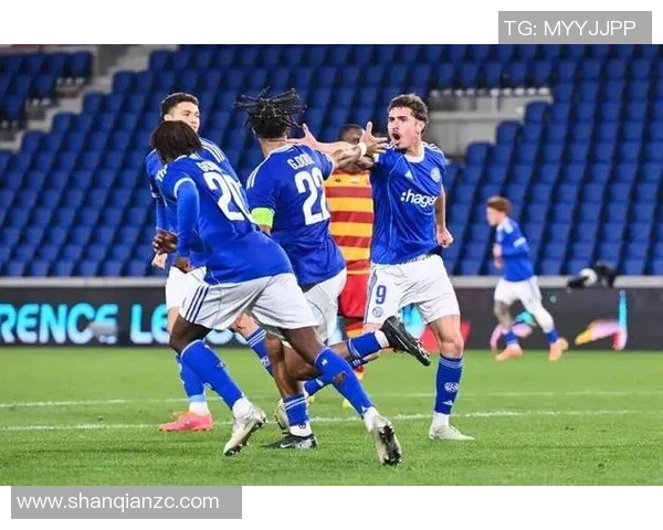 23岁高中锋首次入选阿根廷队法甲射手榜领跑者11场轰9球 23岁高中锋首次入选阿根廷队法甲射手榜领跑者11场轰9球